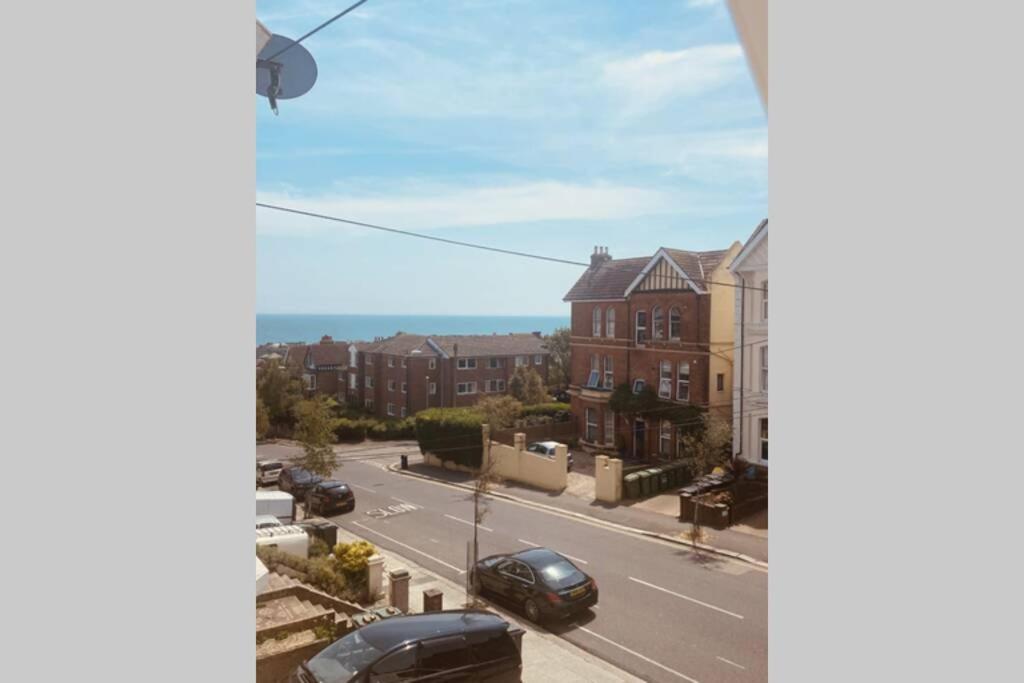 Unique Sea View Apartment Hastings Exterior photo